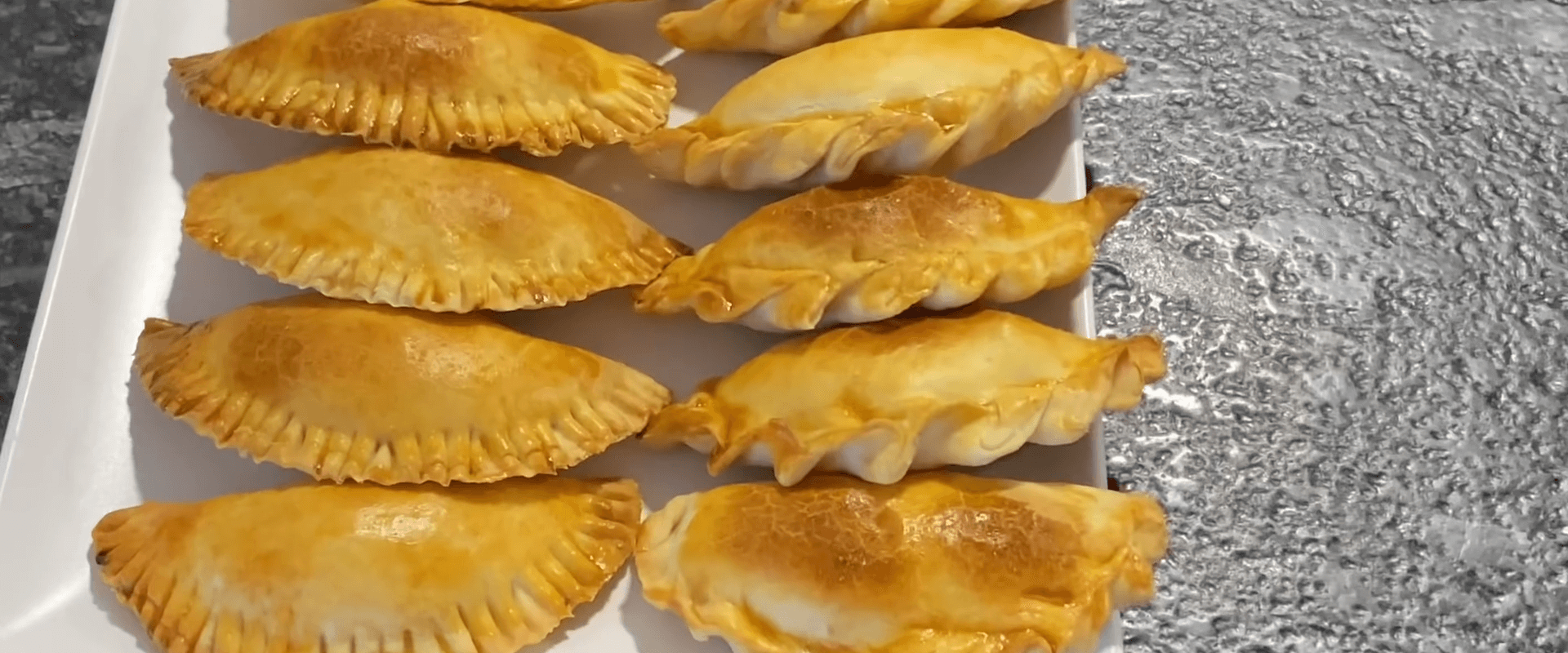 Placinte cu TON - Empanada SPANIOLA