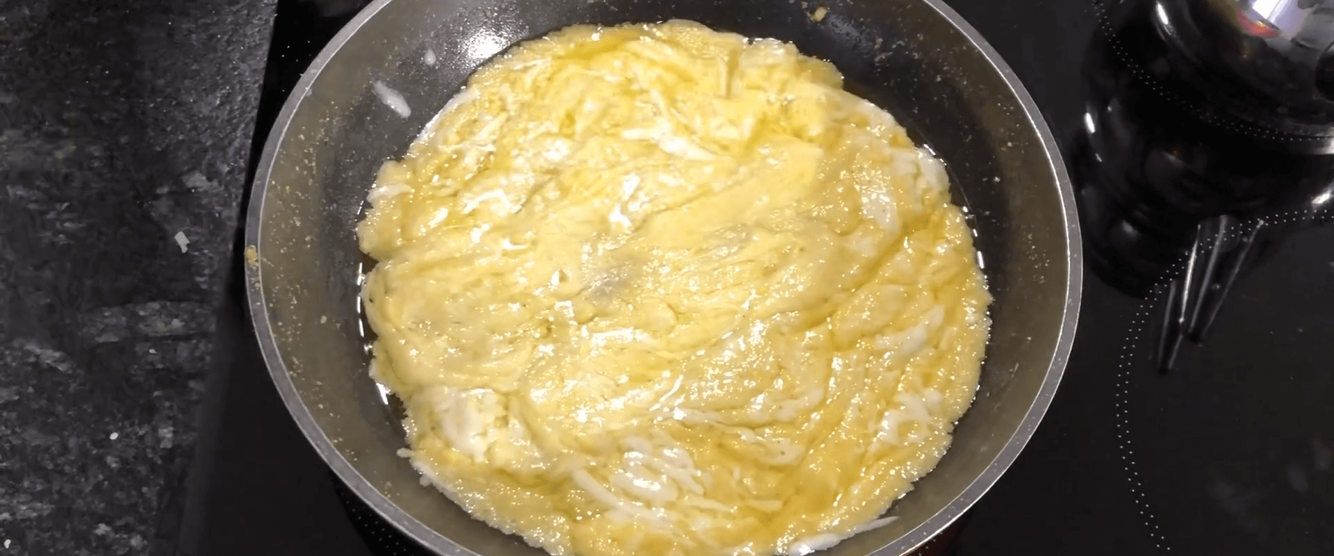 Reteta de KUYMAK sau MUHLAMA - mamaliga cu branza